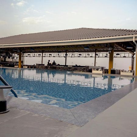 The Gold Beach Resort Daman Kültér fotó