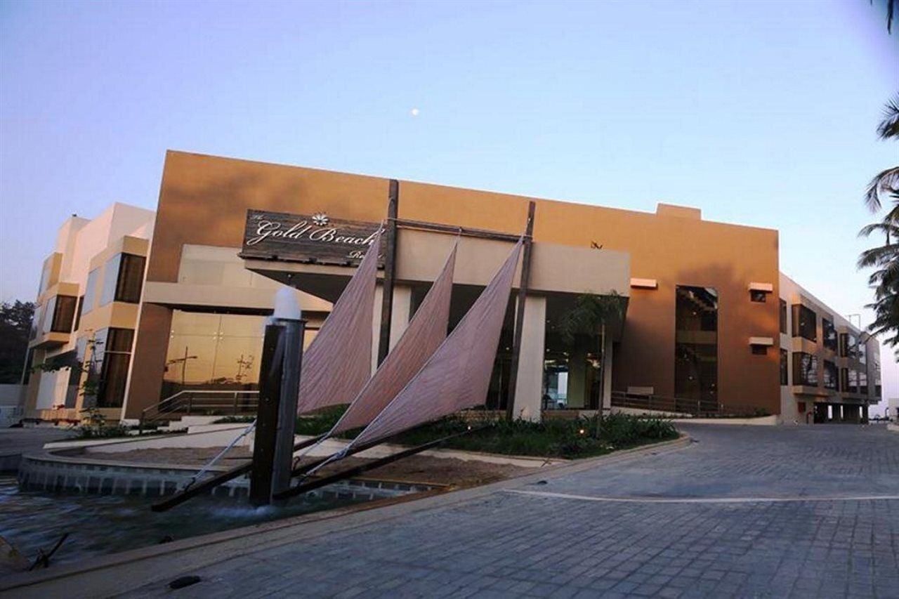 The Gold Beach Resort Daman Kültér fotó