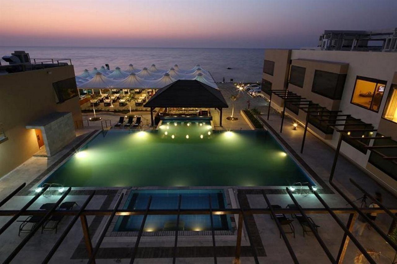 The Gold Beach Resort Daman Kültér fotó