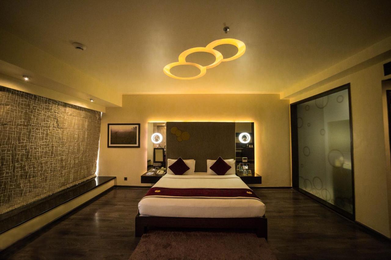 The Gold Beach Resort Daman Kültér fotó