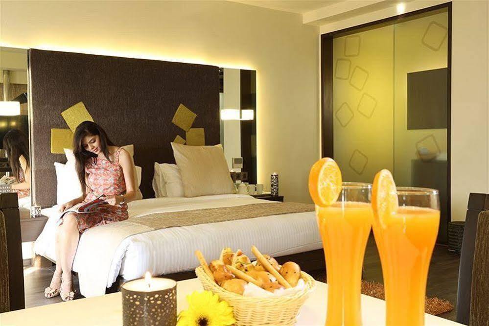 The Gold Beach Resort Daman Kültér fotó
